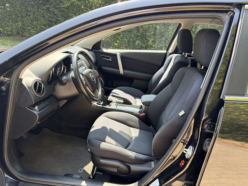 Mazda 6 1.8 Sport TE - fotka 18 z 30