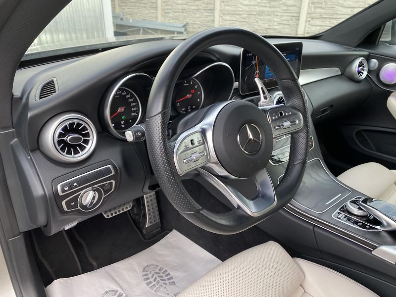 Mercedes-Benz Třídy C C 400 COUPE 4MATIC 51.000KM - fotka 96 z 149
