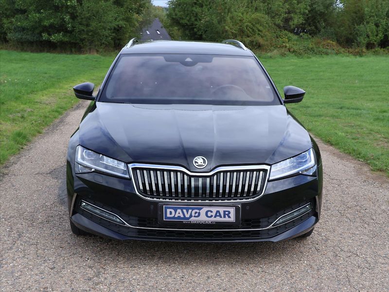 Škoda Superb 2,0 TDI DSG L&K DPH CZ - fotka 2 z 34