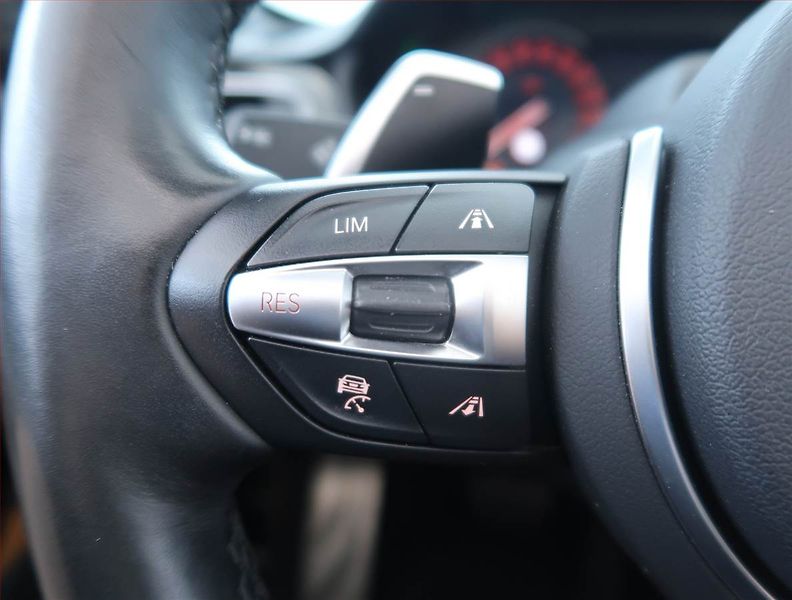 BMW Řada 4 (2020) 440i xDrive - fotka 16 z 22