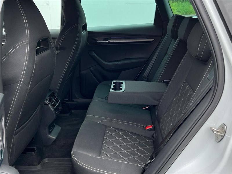 Škoda Karoq 1,5 TSi 110kW 7DSG SPORTLINE - fotka 13 z 30
