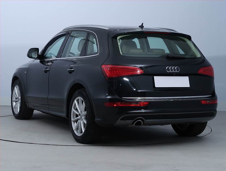 Audi Q5 (2016) 2.0 TDI, Automat, Serv.kniha - fotka 4 z 21