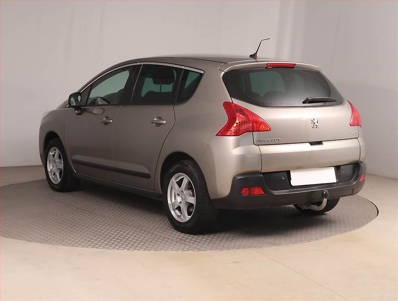 Peugeot 3008 (2010) 1.6 HDi, Tempomat - fotka 4 z 14