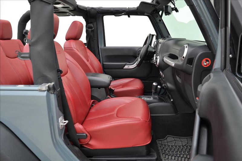 Jeep Wrangler 2.8 CRD/10th-Anniversary/CZ - fotka 35 z 49