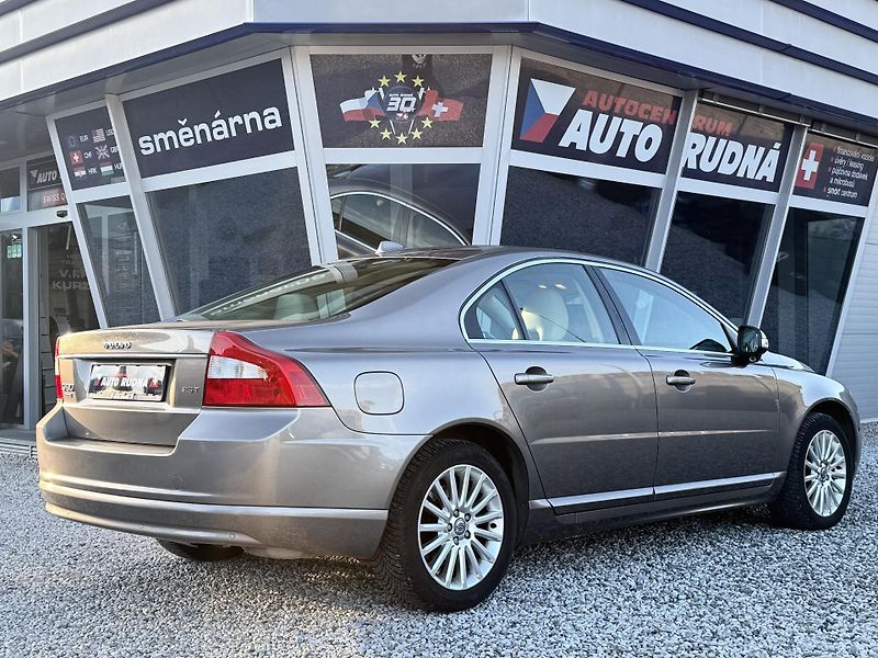 Volvo S80 2,5 Turbo REZERVACE - fotka 6 z 26