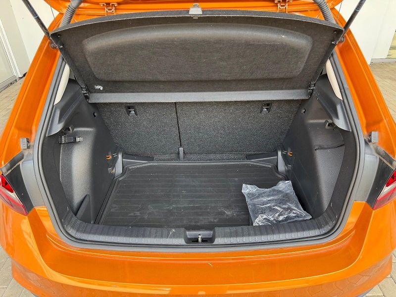 Škoda Fabia (2025) Selection 1.0 TSI / 70 kW M5 - fotka 19 z 24
