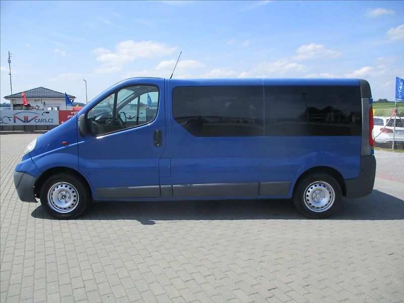 Opel Vivaro 2,0 CDTI L2H1 bez koroze 9míst - fotka 2 z 29