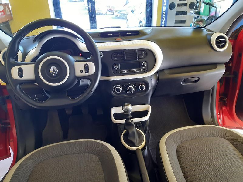 Renault Twingo 0.9 i KLIMA TEMPOMAT vyhř.seda - fotka 9 z 20