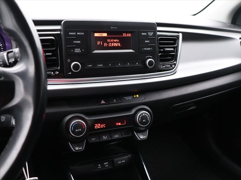 Kia Rio 1,4 CVVT 73kW Exclusive CZ - fotka 19 z 30