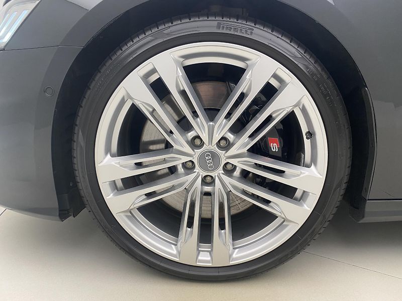 Audi S6 3.0TDI AVANT QUATTRO AUT - fotka 37 z 55