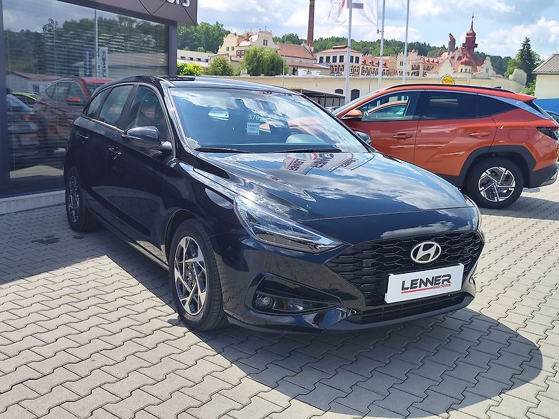 Hyundai i30 1.5 T-GDI/103kW Comfort 16 - fotka 3 z 31
