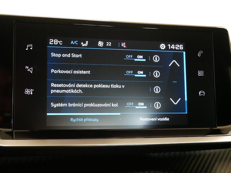 Peugeot 2008 - fotka 19 z 27
