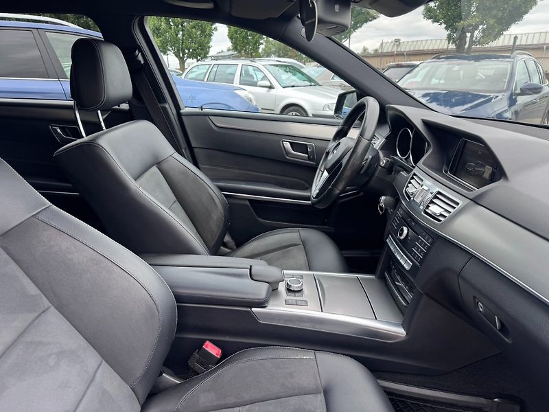 Mercedes-Benz Třídy E (2016) 350 3,0D 4X4 AUTOMAT BLUETEC - fotka 38 z 45