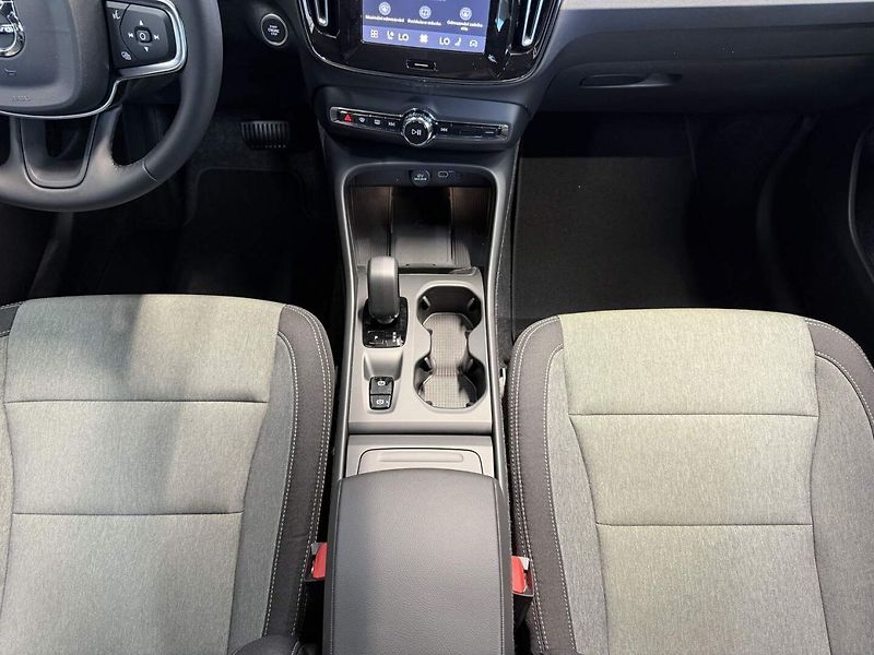 Volvo XC40 (2026) B3 2.0L 163 HP AT7 FWD CORE - fotka 11 z 21