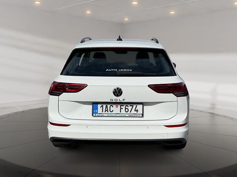 Volkswagen Golf Variant (2024) LIFE 1.5TSI 96kW CZ DPH - fotka 5 z 11