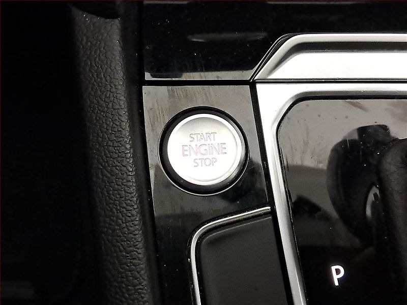 Volkswagen Passat (2017) 2.0 TDI, Automat, Serv.kniha - fotka 20 z 22