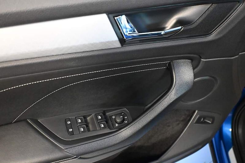 Škoda Kodiaq (2022) 2.0 DSG Matrix LED ACC Tažné K - fotka 24 z 36