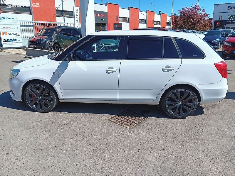 Škoda Fabia 1.4 TSI 132kW RS - fotka 9 z 28