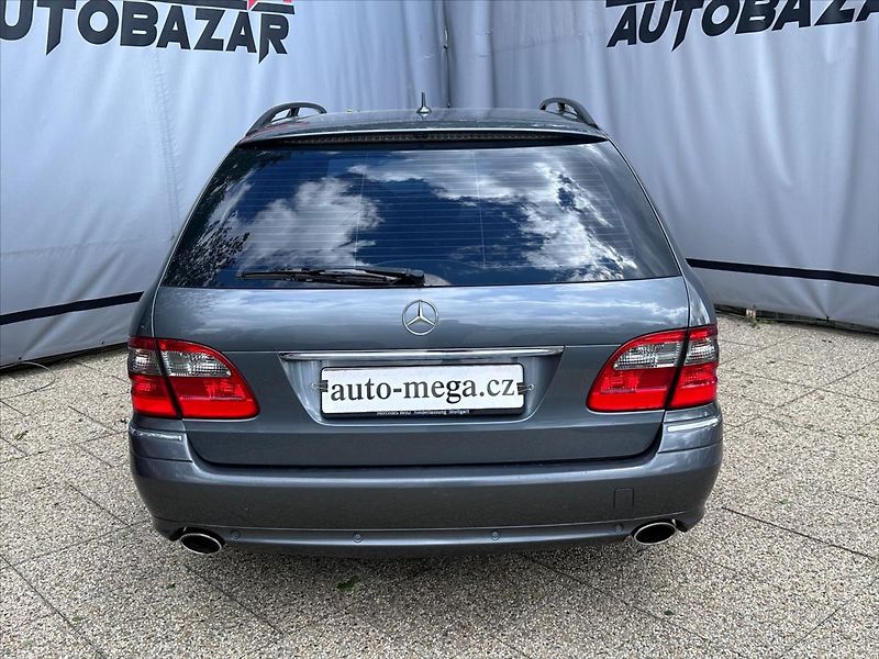 Mercedes-Benz Třídy E E 320 CDI Avantgarde - fotka 7 z 32