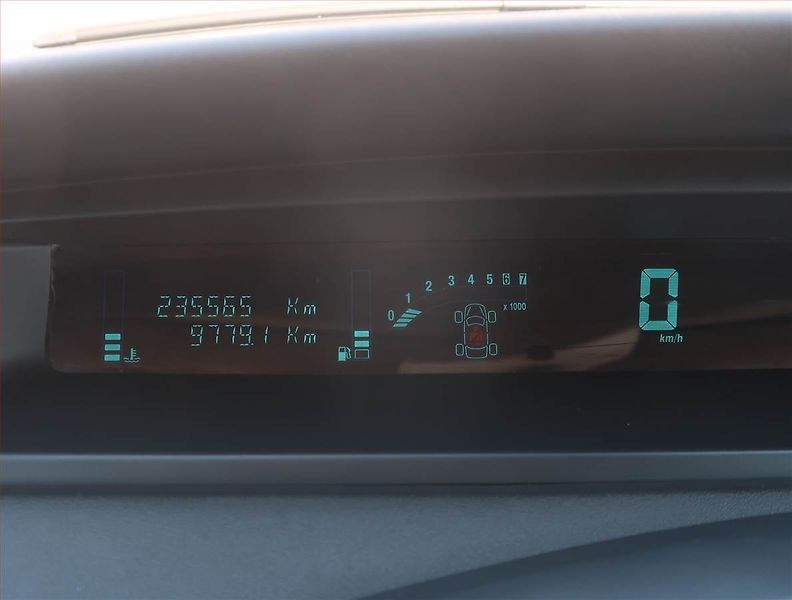 Renault Scénic (2009) 1.6 16V, po STK, rezervace - fotka 11 z 15