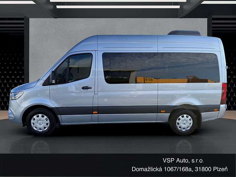 Mercedes-Benz Sprinter (2026) Select TOURER 4x2 8 míst autom - fotka 10 z 18