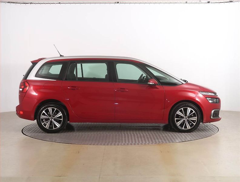 Citroën C4 SpaceTourer (2019) 1.6 PureTech, Automat - fotka 6 z 19