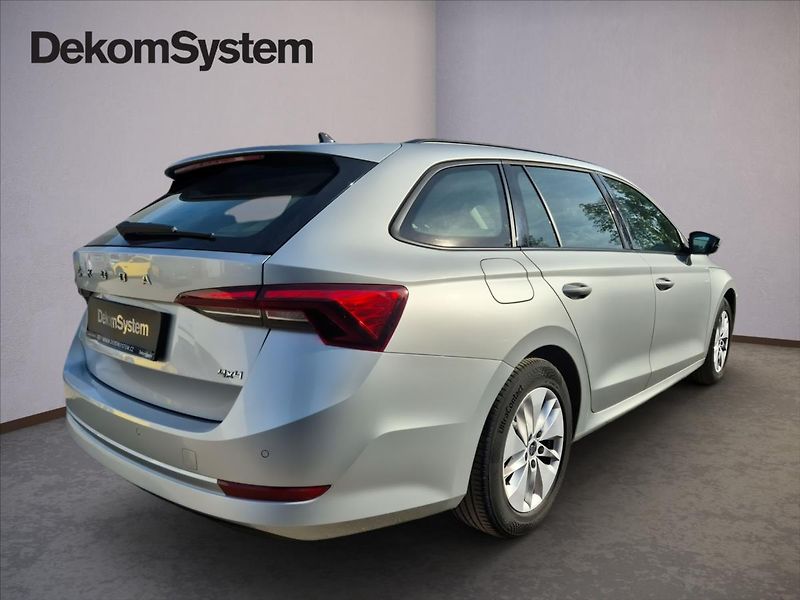 Škoda Octavia 2,0 TDi DSG Ambition 4x4 - fotka 3 z 16