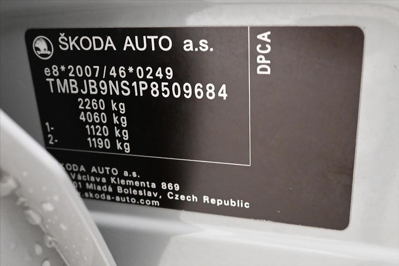Škoda Kodiaq 1,5 TSI 110kW SportLine DSG Zá - fotka 12 z 33