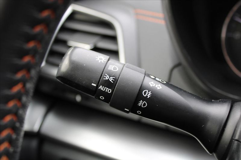 Subaru XV 1,6 i  1.MAJ, EXECUTIVE - fotka 14 z 37