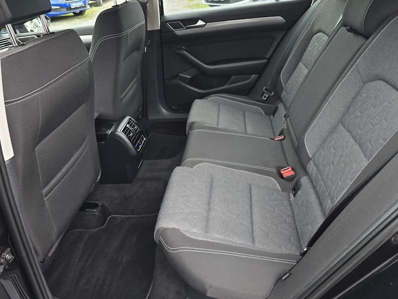 Volkswagen Passat 2.0TDI 110KW DSG BUSINESS ČR! - fotka 17 z 40