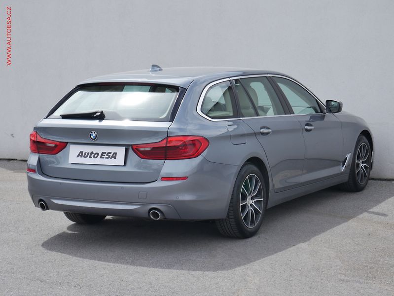 BMW Řada 5 (2018) 2.0D 520d, AT, LED, navi - fotka 4 z 25