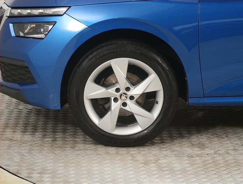 Škoda Kamiq (2022) Style 1.0 TSI, Automat - fotka 15 z 19