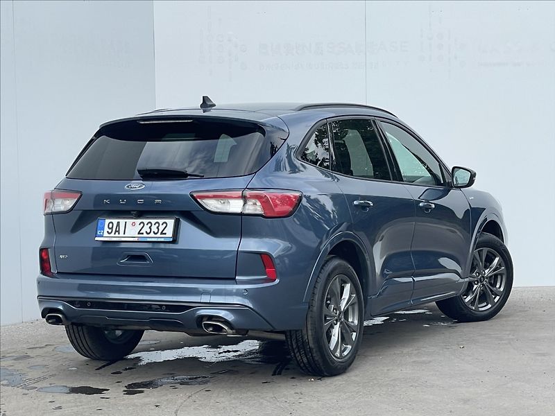 Ford Kuga 2,0 EcoBlue AWD AT8 ST-Line TZ - fotka 3 z 20