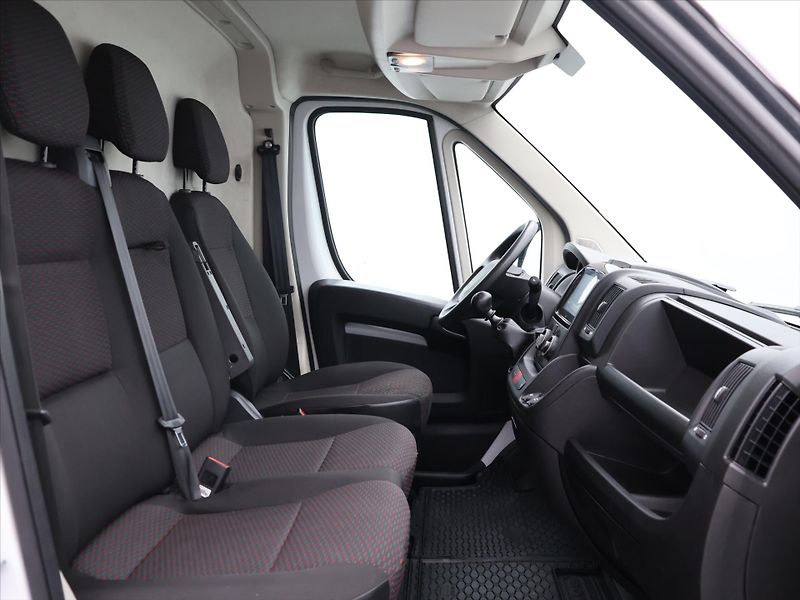 Peugeot Boxer 2,2 HDI 103 KW L3H2 DPH CZ 1.M - fotka 12 z 31