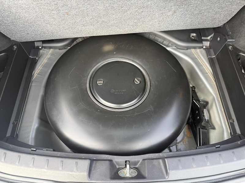 Mitsubishi Lancer 1.6i 86kW LPG - fotka 11 z 28