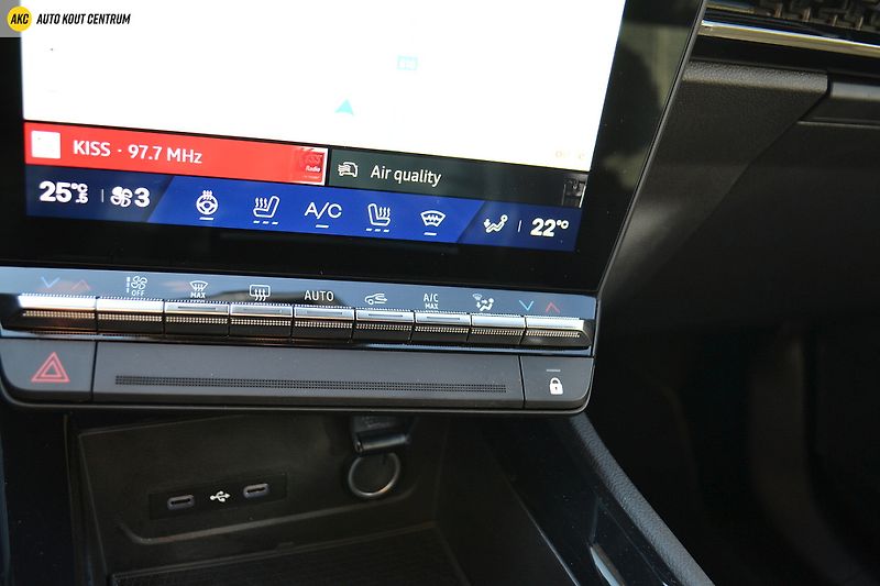 Renault Austral TECHNO MHEV 160 AUTO - fotka 24 z 48
