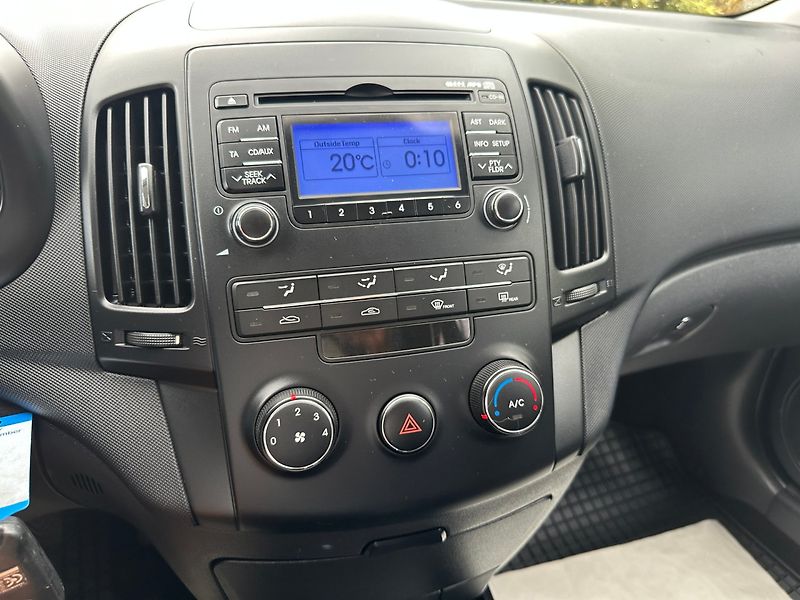 Hyundai i30 (2011) CW 1.6Crdi 66kw FIFA - fotka 19 z 24
