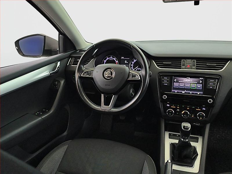Škoda Octavia (2018) 1.4 TSI, Tempomat - fotka 7 z 16