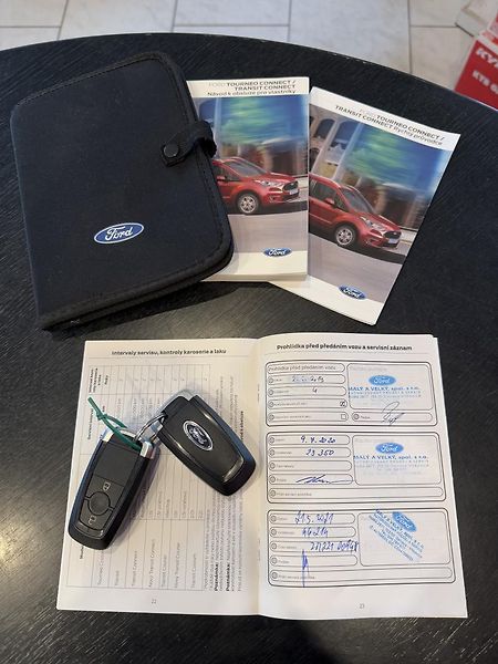 Ford Tourneo Connect (2019) 1,5-PANORAM-TAŽNÉ-VYHŘ.SEDAČKY - fotka 50 z 53