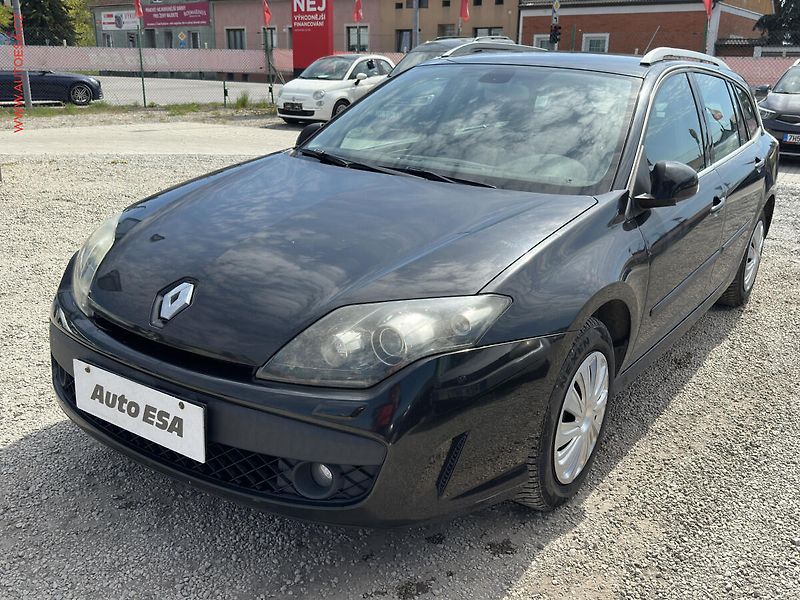 Renault Laguna (2010) 2.0d, ČR, Navi, xenon - fotka 3 z 19