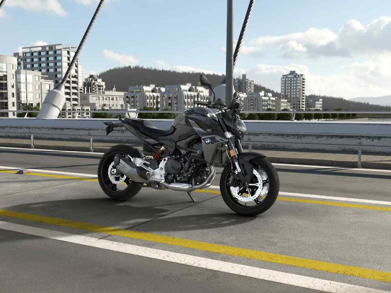 BMW F 900 R - fotka 2 z 6