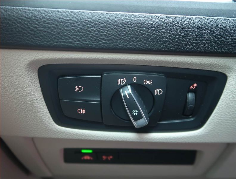 BMW Řada 2 (2018) 218i, Automat, Serv.kniha - fotka 20 z 21