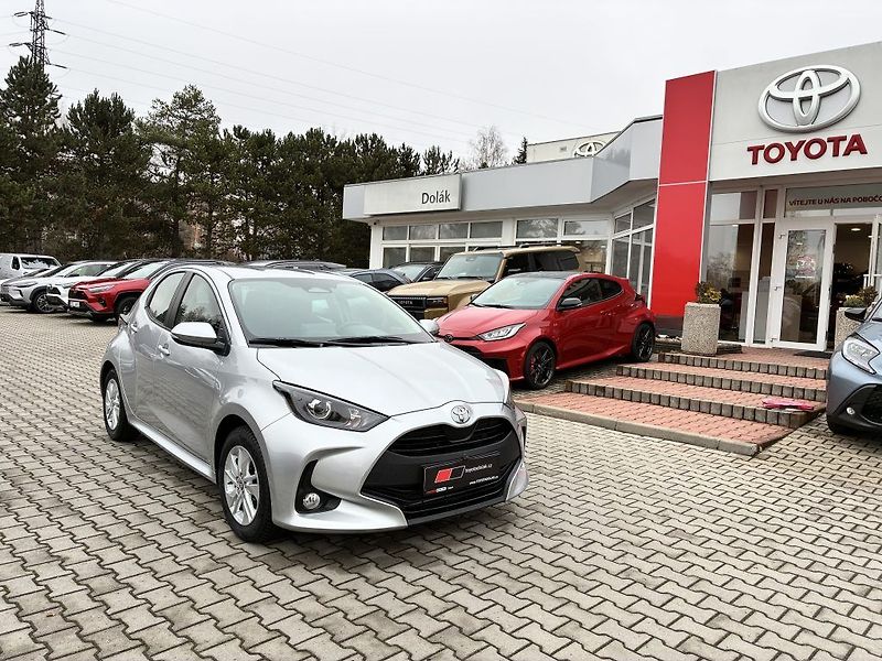Toyota Yaris 1.5 Hybrid 116 Comfort - fotka 1 z 24