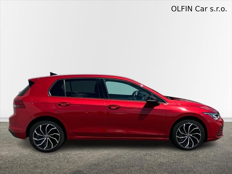 Volkswagen Golf 1,5 TSi 110 kW LIFE  8 - fotka 3 z 24
