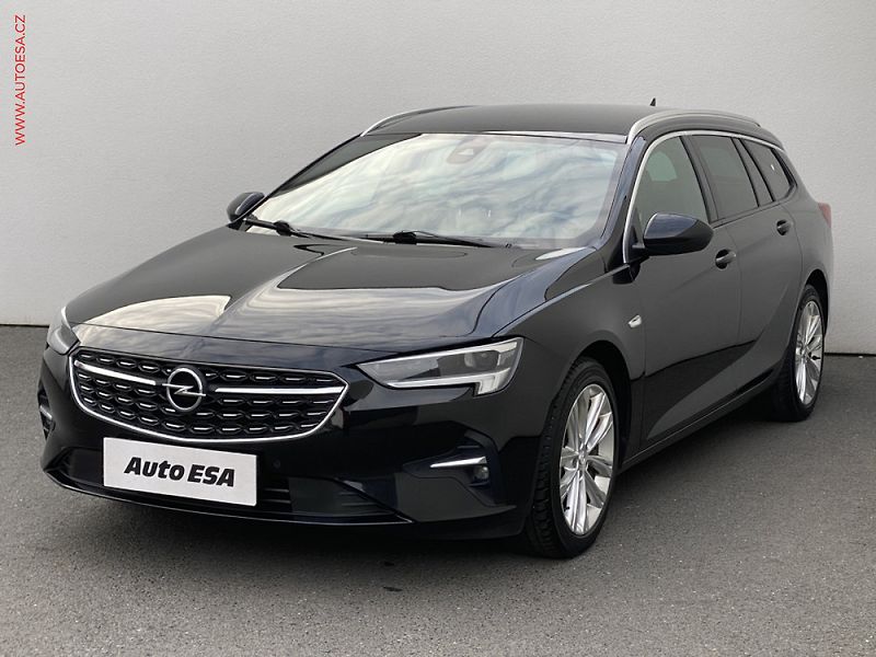 Opel Insignia (2022) 2.0 D Sports, 4x4, Ultimate - fotka 3 z 3