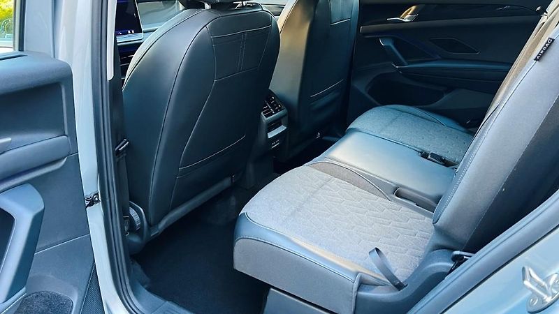 Volkswagen Tayron (2026) 1.5 eTSI 110 kW DSG7 7míst  - fotka 15 z 49