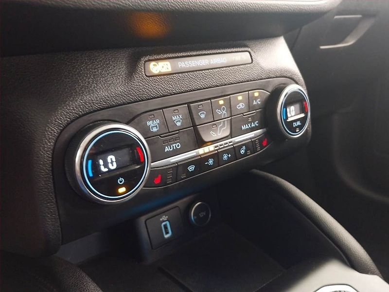 Ford Focus (2018) Edition 2.0 EcoBlue - fotka 18 z 21