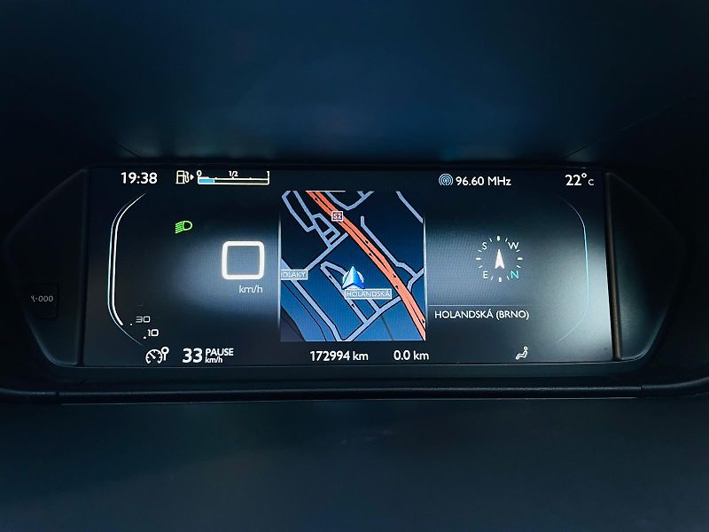 Citroën Grand C4 Picasso 2.0HDi MANUÁL KAMERA TAŽNÉ - fotka 35 z 48