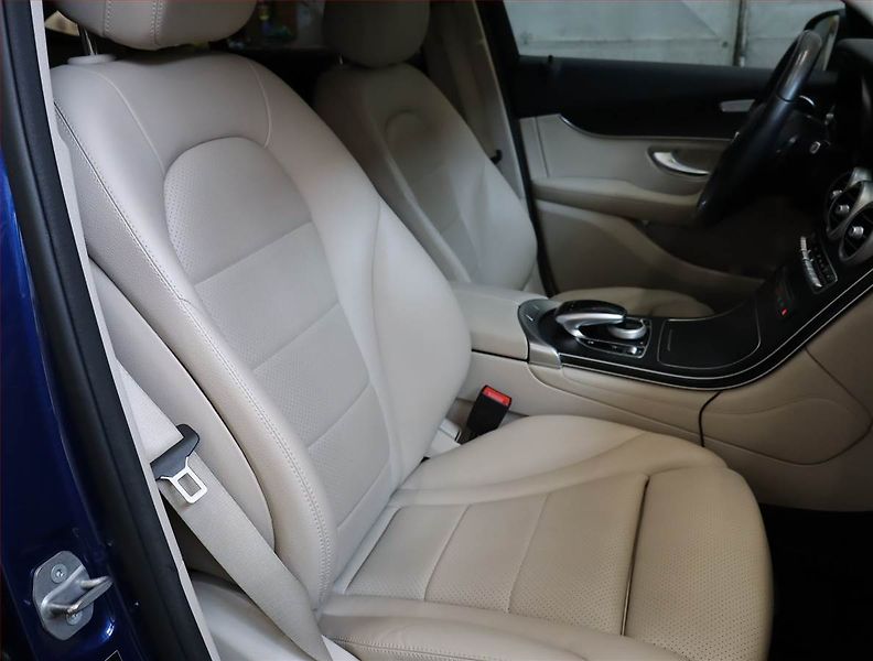 Mercedes-Benz GLC (2018) 300 - fotka 9 z 25