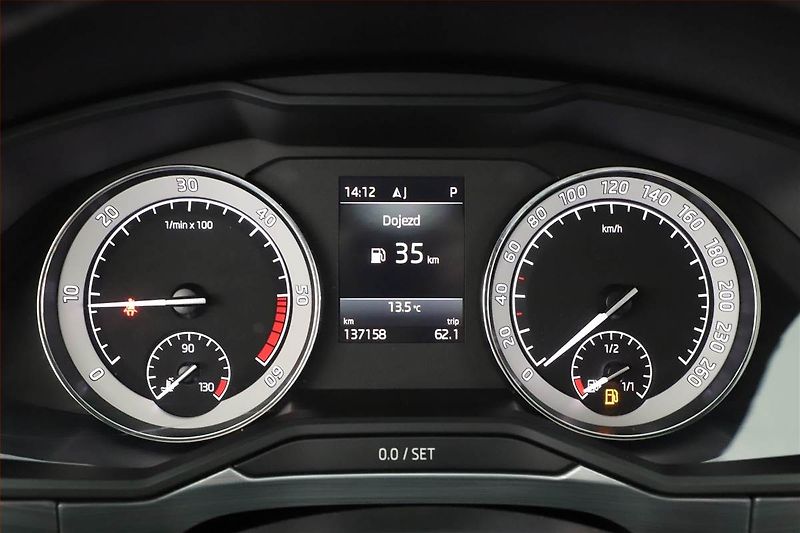 Škoda Superb (2021) 2.0 TDI - fotka 8 z 18